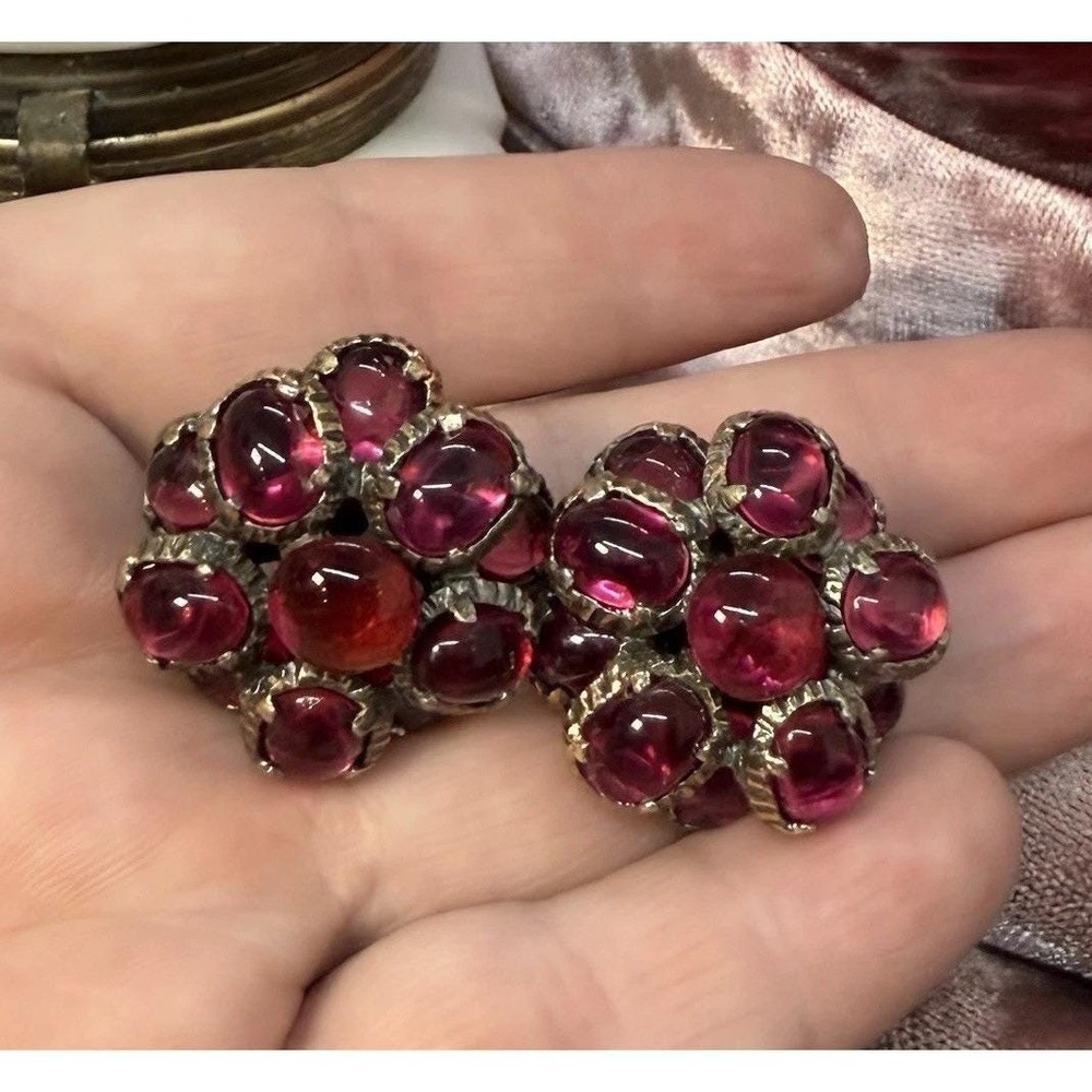 Crown Trifari Renaissance Clipon Earrings Cabochon Cluster 1964 Gripoix Glass